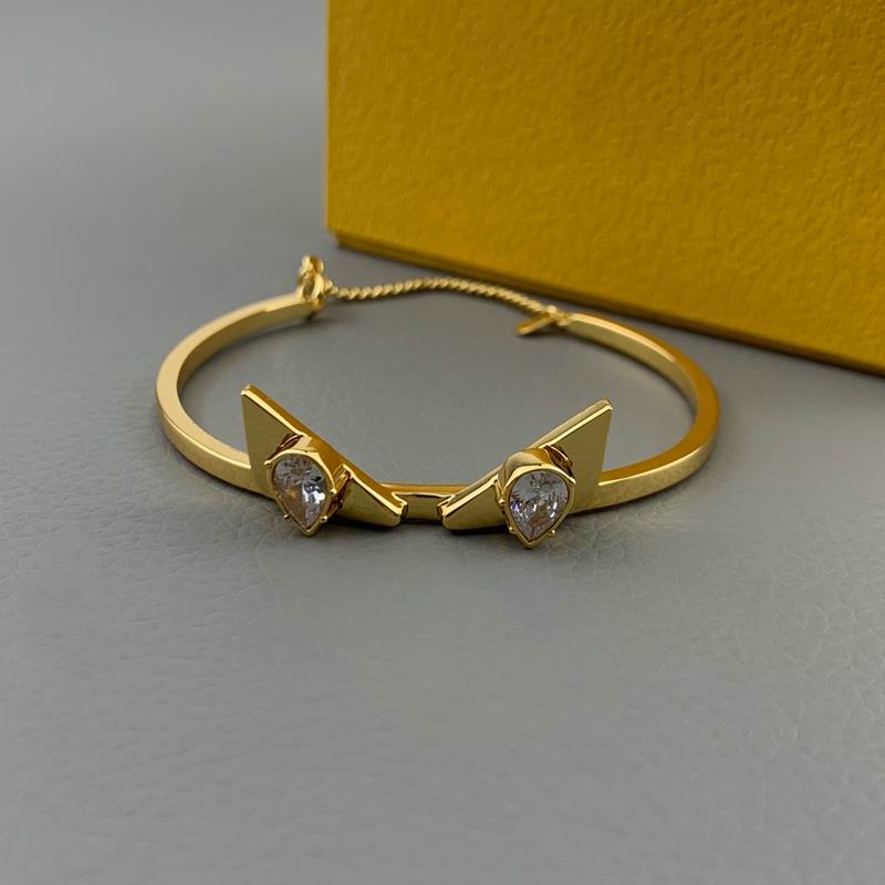 Fendi bracelet 05lyx75