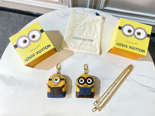 LV keyring 04lyh114