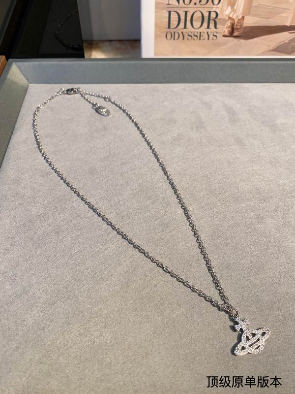 Vivienne Westwood necklace 03lyh238