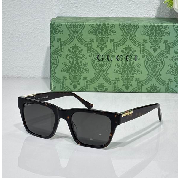 Gucci 0902 c