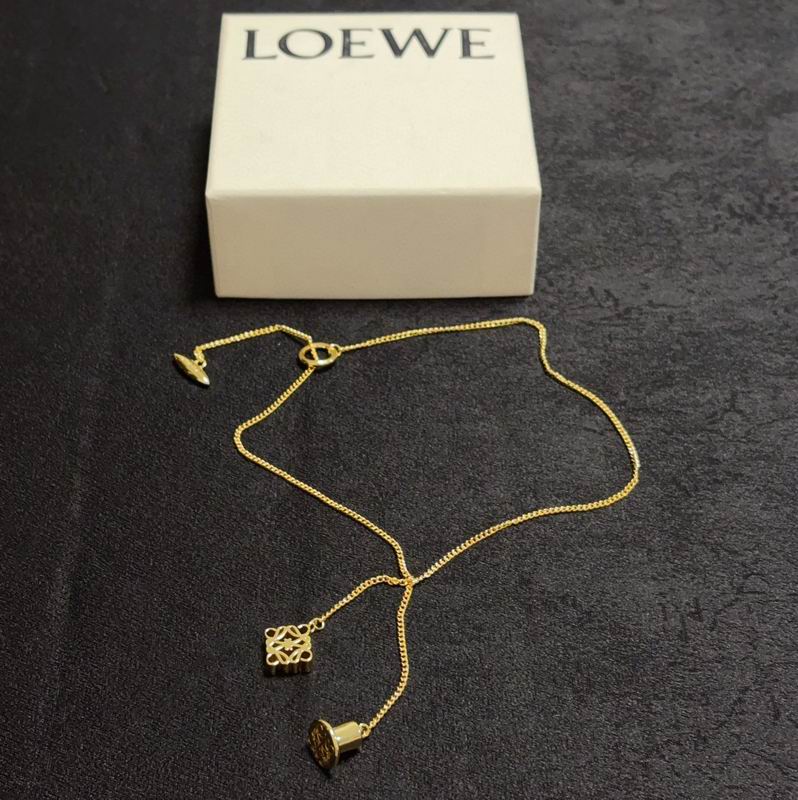 Loewe necklace 01yxx01