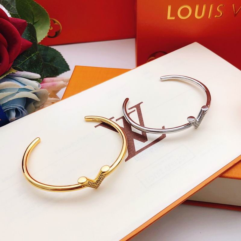 LV Bracelet 01yxx321
