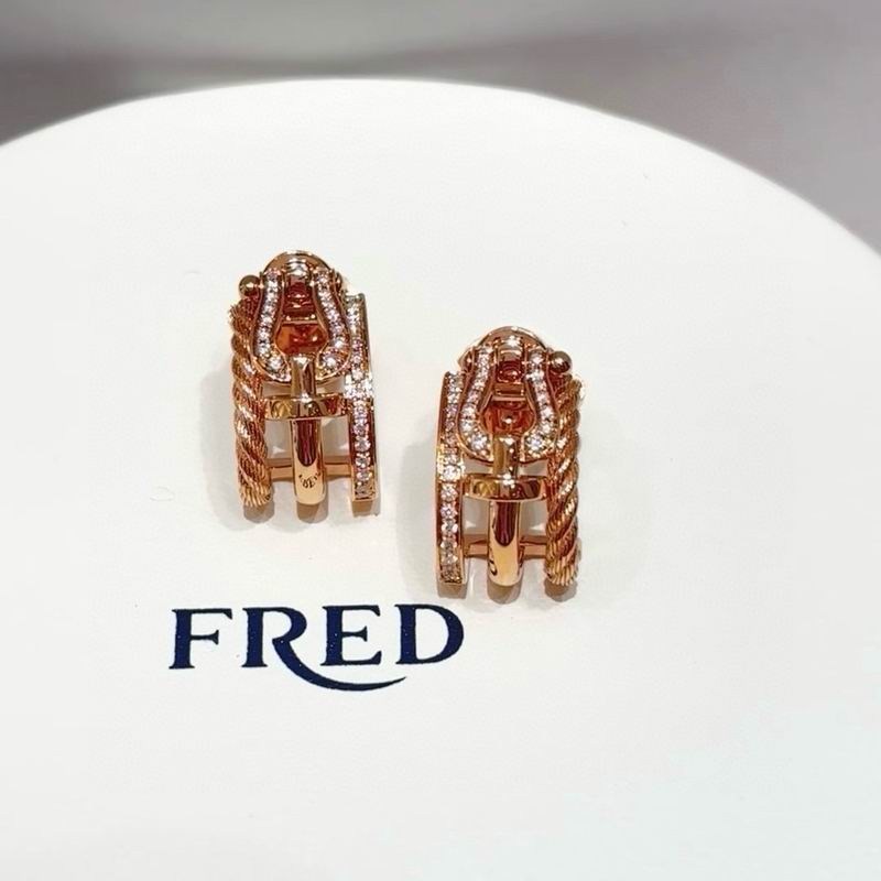 Fred Earring lyr02