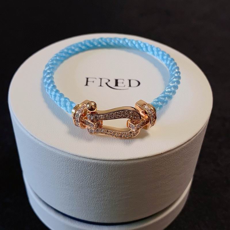 Fred Bracelet lyr04