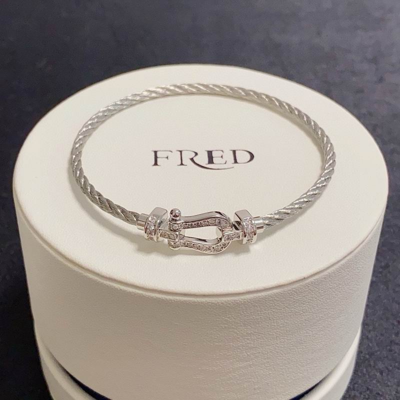 Fred Bracelet lyr20