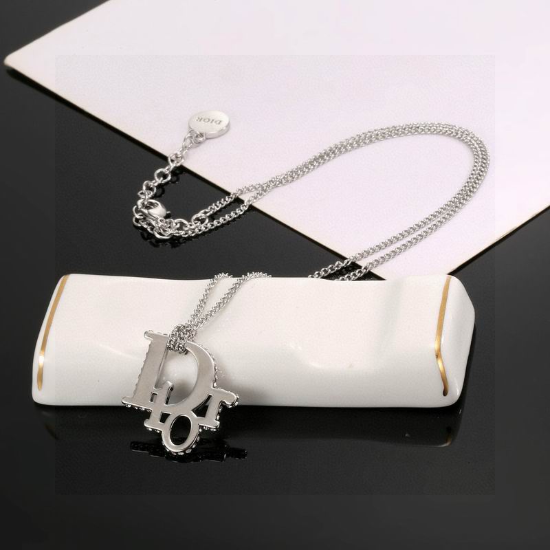 Dior Necklace 02yxs35