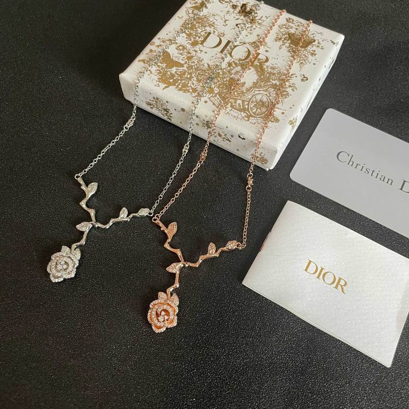 Dior Necklace 03yxs85