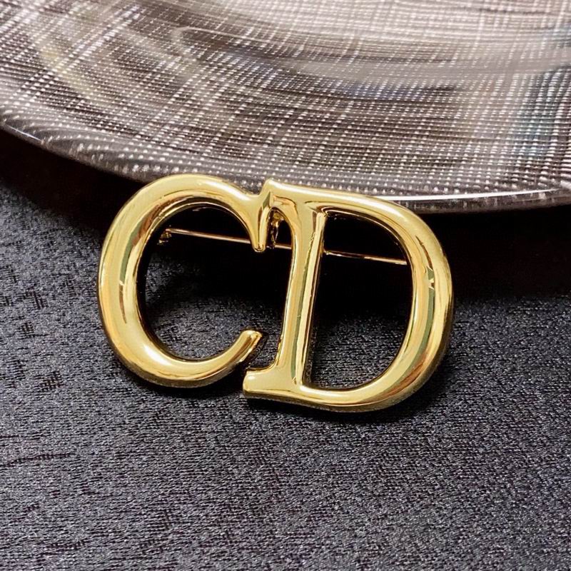 Dior Brooch 03yxs02
