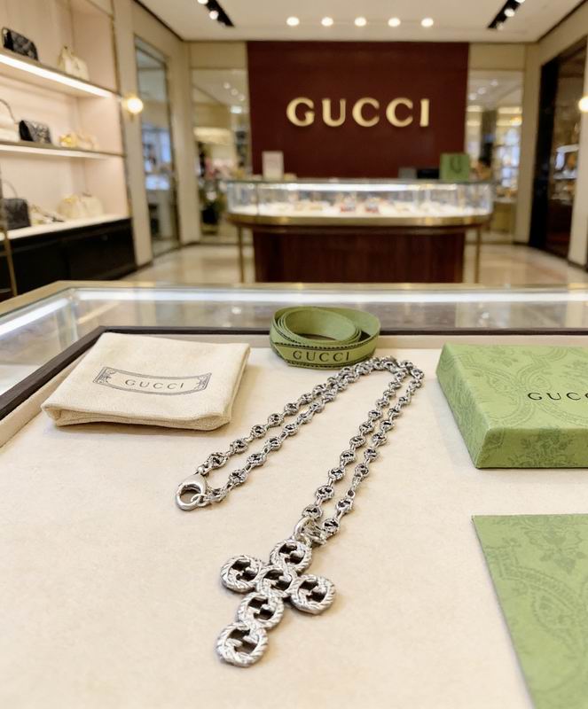 Gucci Necklace  02yxs75