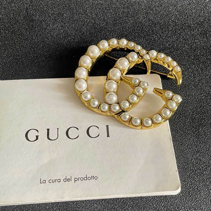 Gucci Brooch 03yxs10