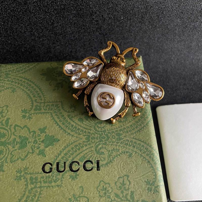 Gucci Brooch 03yxs11