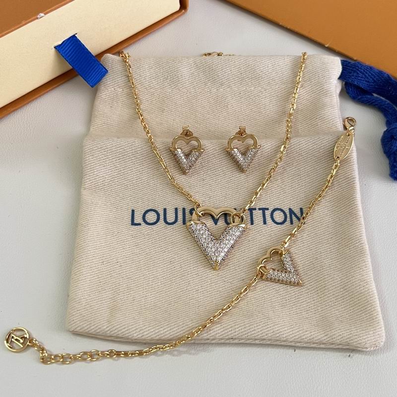 LV Suits 03yxs23
