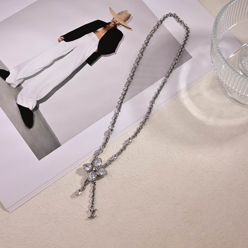 LV Necklace 04yxs311