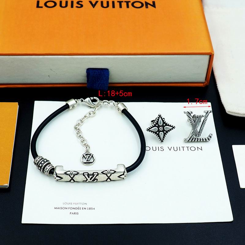 LV Suits 04yxs39