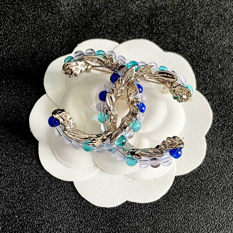 Chanel Brooch 03yxs150
