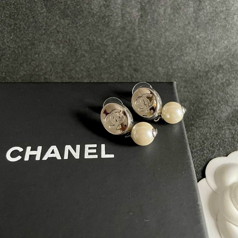 Chanel Earring 04yxs463