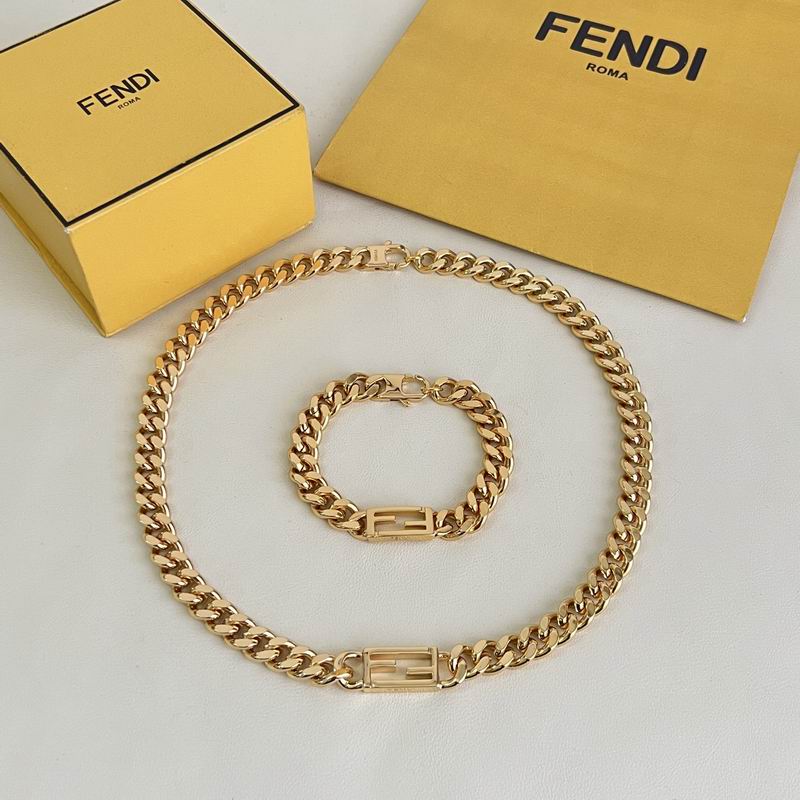 Fendi suits 04yxs01