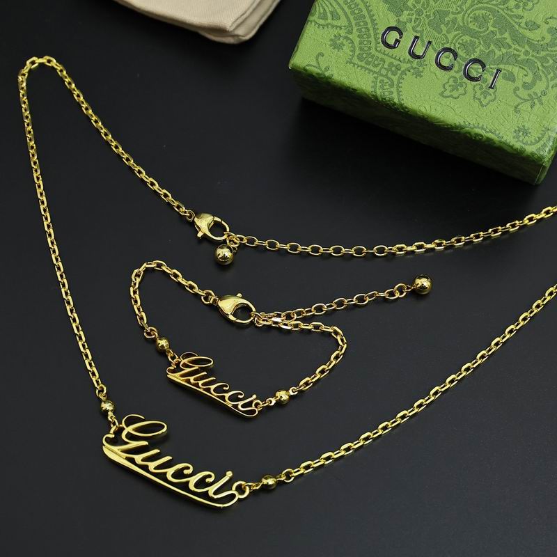 Gucci Suits 08yxs04