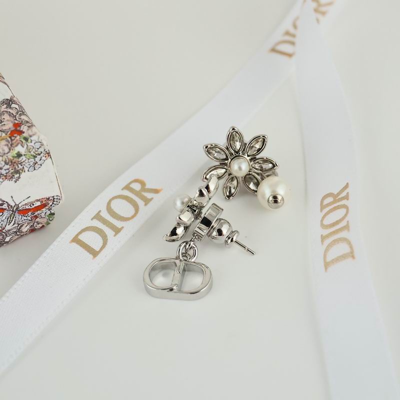 Dior Earring 08yxs57