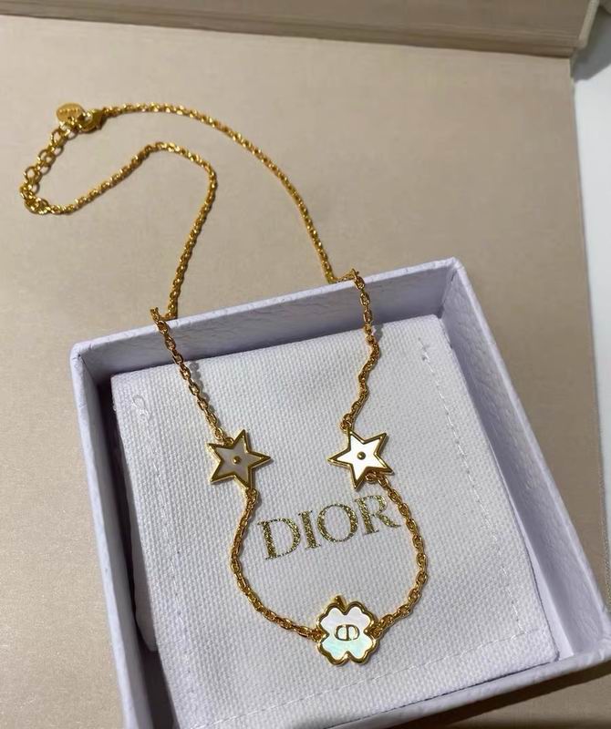 Dior Necklace 08yxs39