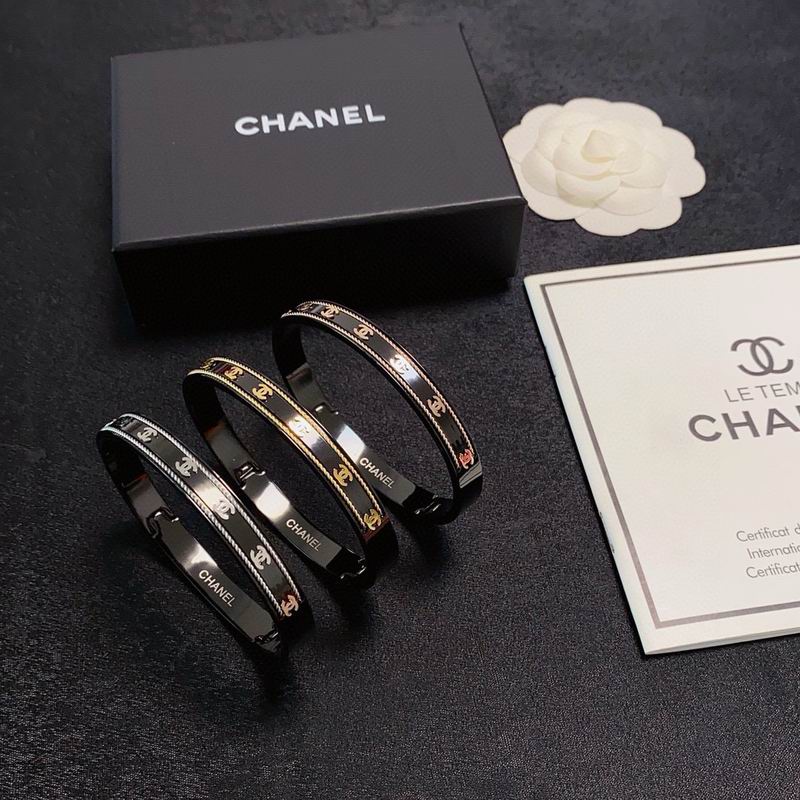 Chanel Bracelet 07yxs21