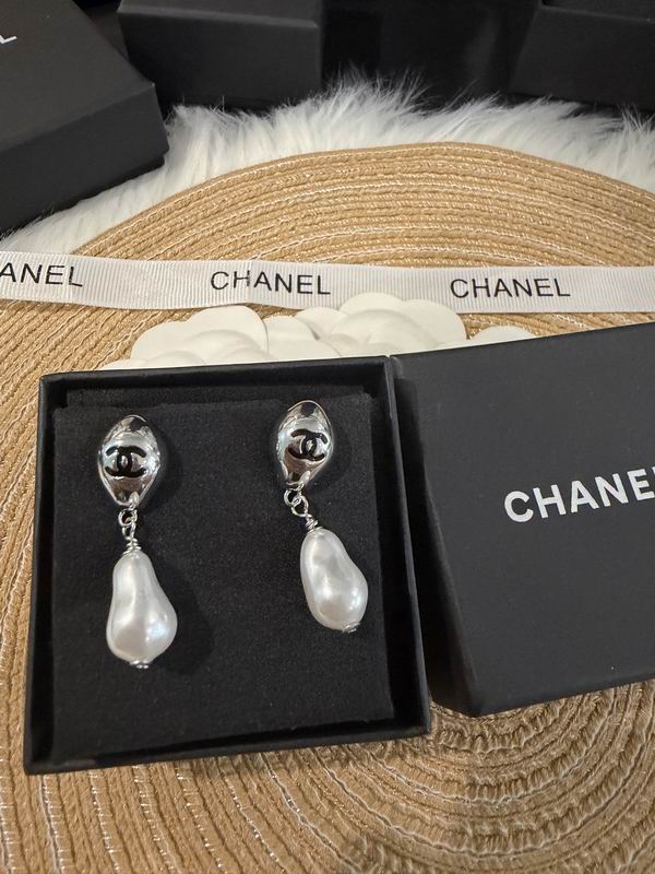 Chanel Earring 08yxs184