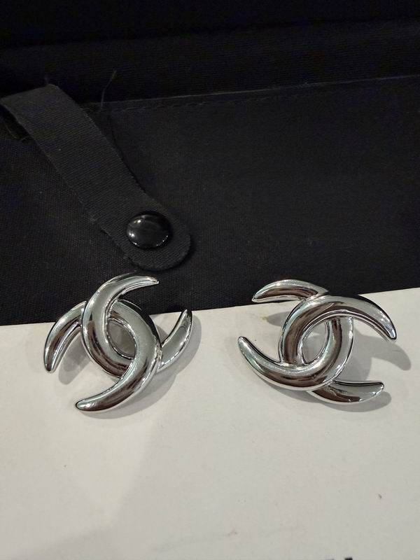 Chanel Earring 08yxs249