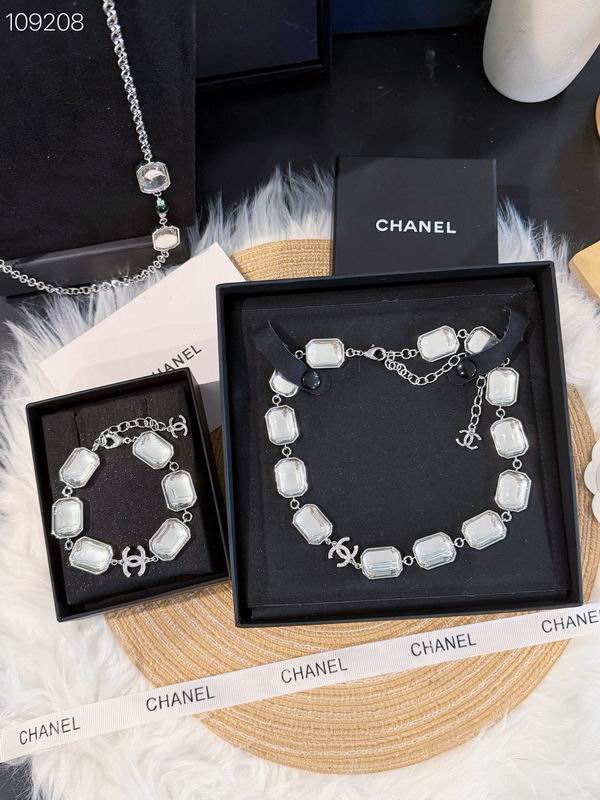Chanel Suits 08yxs01
