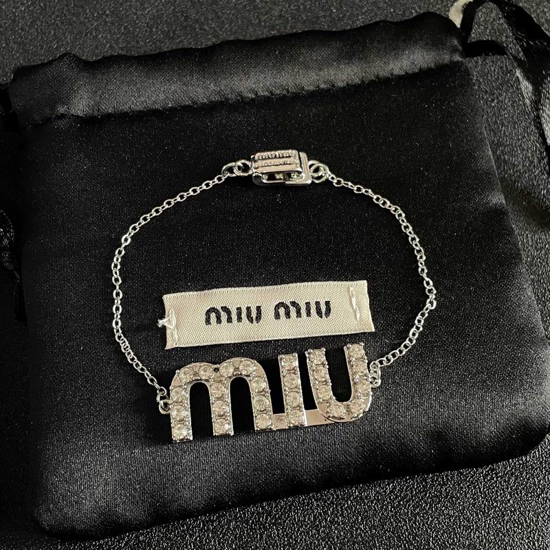 Miumiu ����