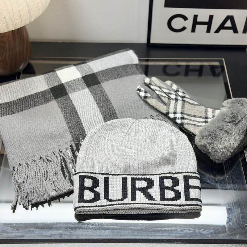 Burberry scarf hat gloves dx01