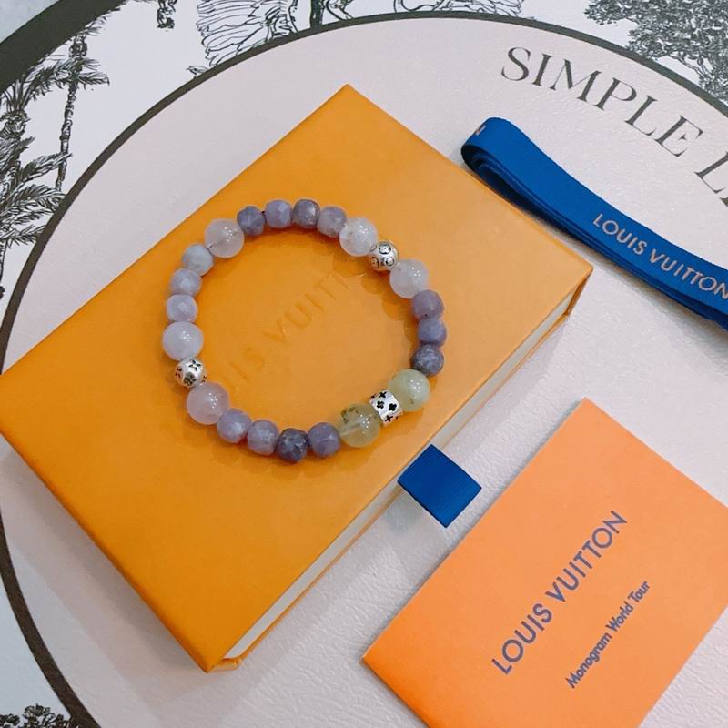 LV Bracelet 09yxs13