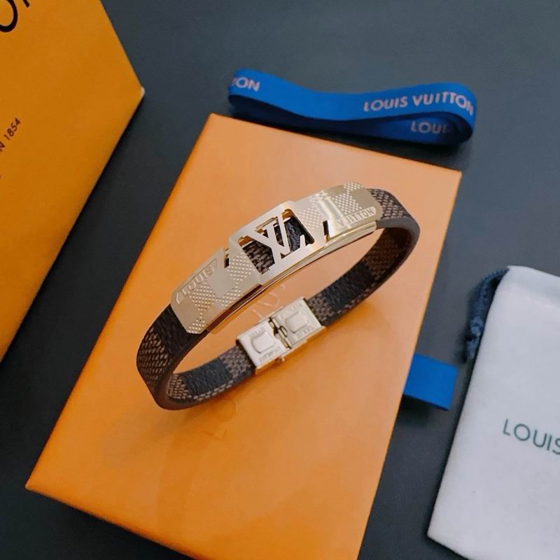 LV Bracelet 09yxs48