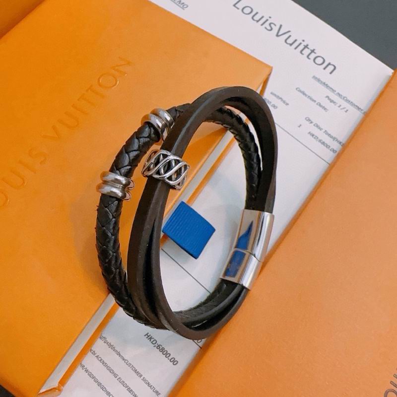 LV Bracelet 09yxs49