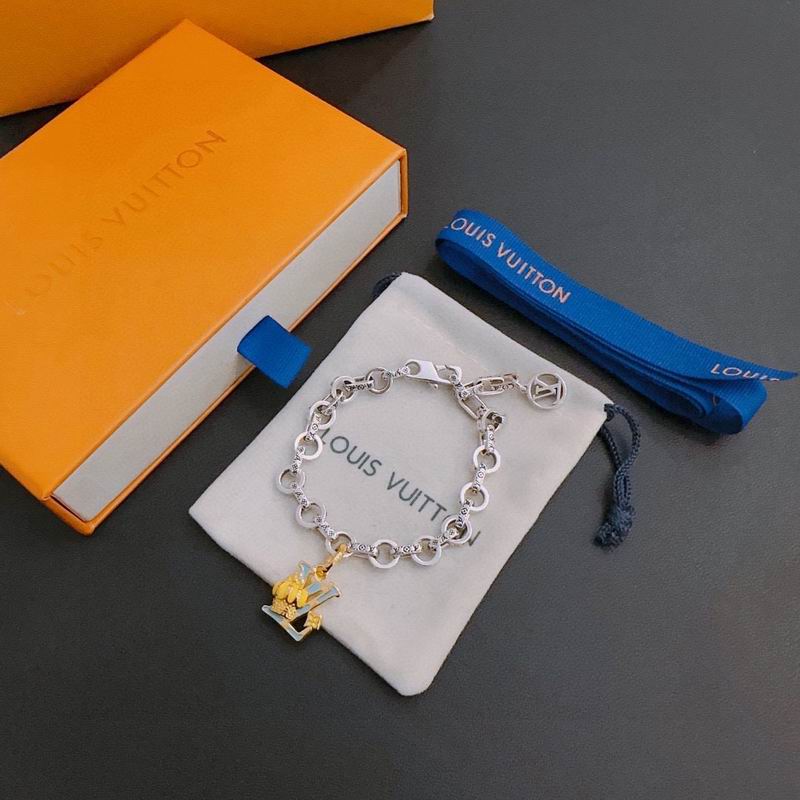 LV Bracelet 09yxs75
