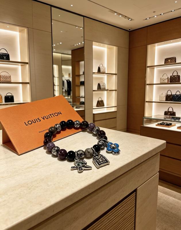 LV Bracelet 09yxs149