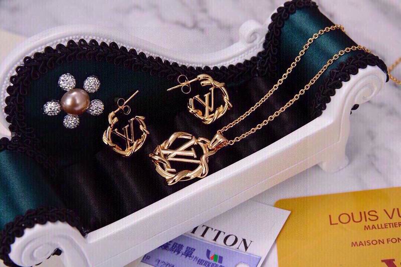 LV Suits 09yxs11