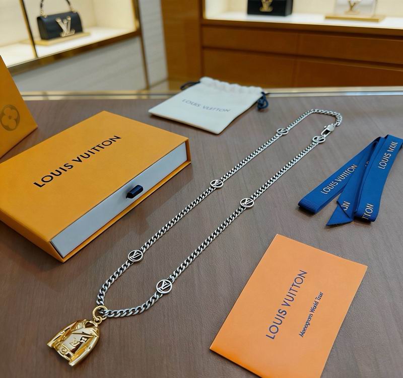 LV Necklace 09yxs105