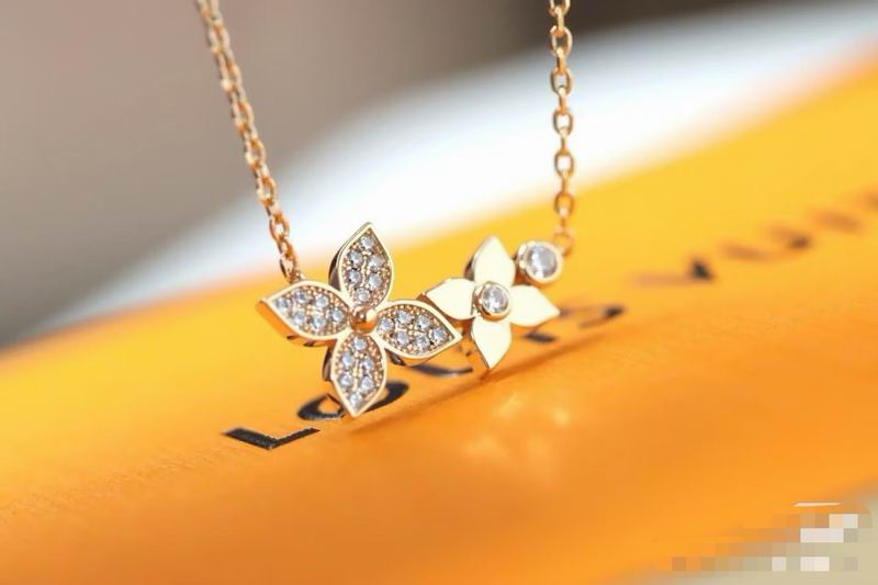 LV Necklace 09yxs144