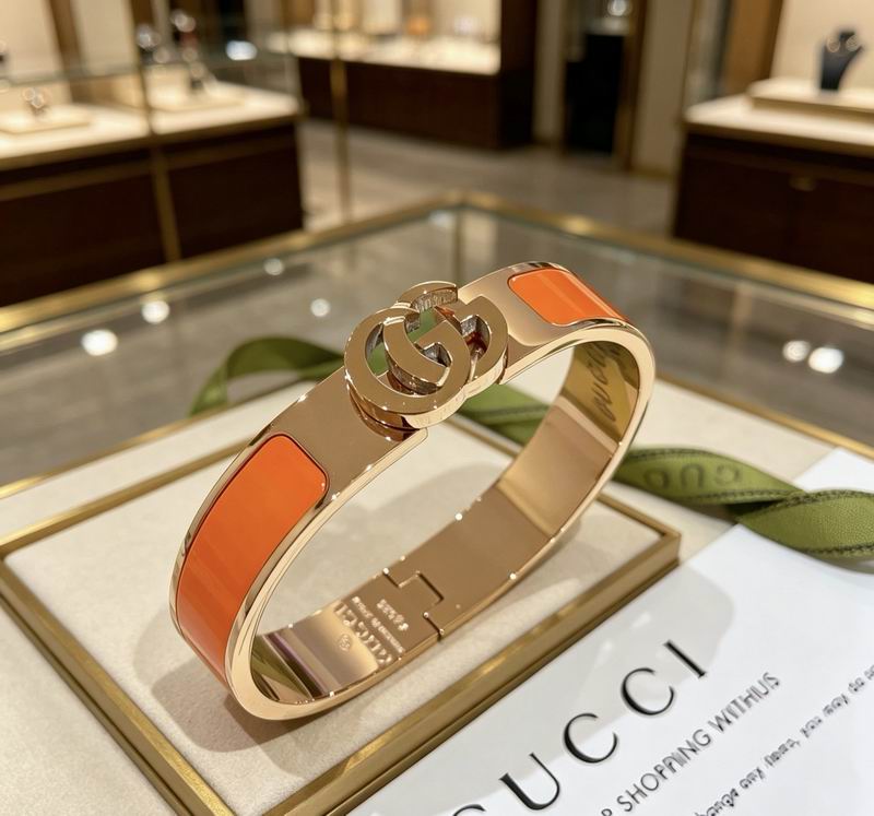 Gucci Bracelet 09yxs130