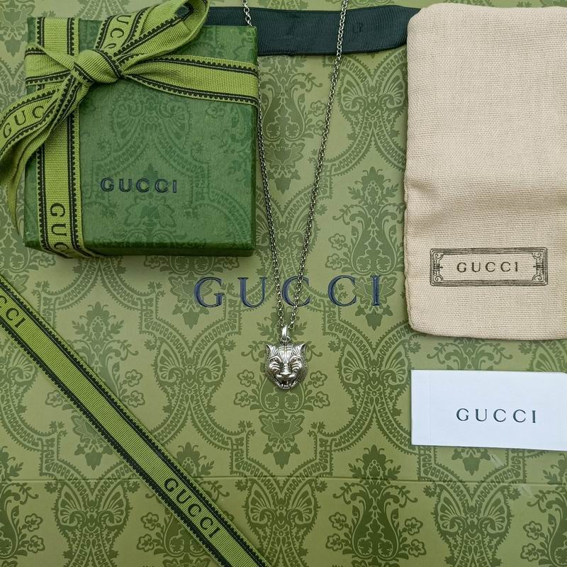 Gucci Necklace 09yxs91