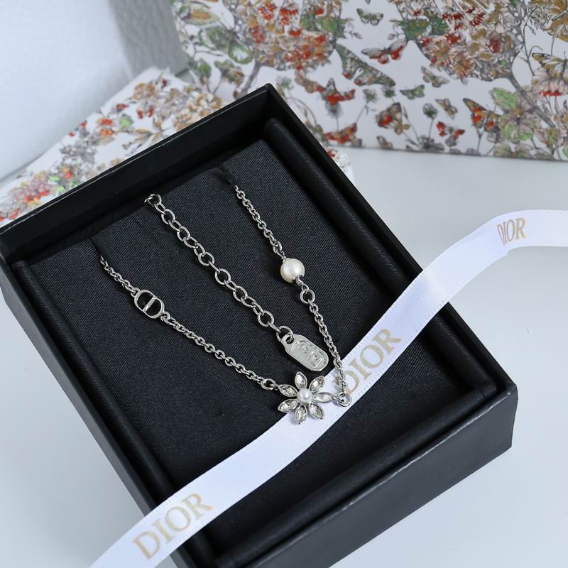 Dior Necklace 09yxs14