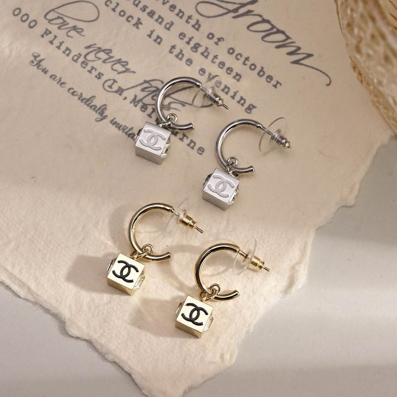 Chanel Earring 09yxs138