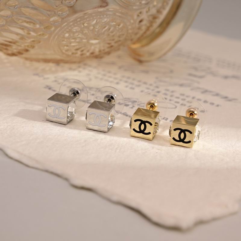 Chanel Earring 09yxs139