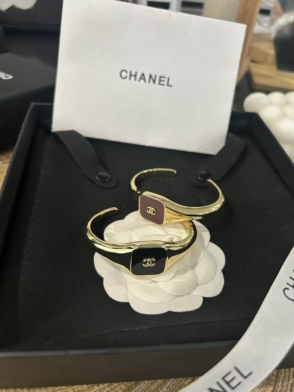 Chanel Bracelet 09yxs05