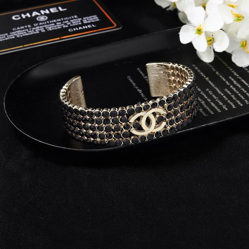 Chanel Bracelet 09yxs20