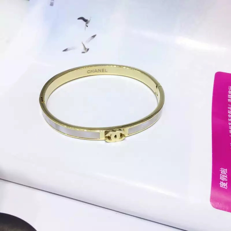 Chanel Bracelet 09yxs38