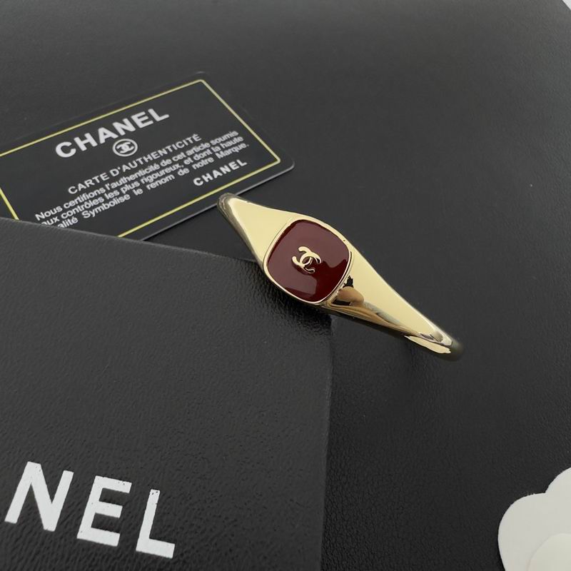 Chanel Bracelet 09yxs40