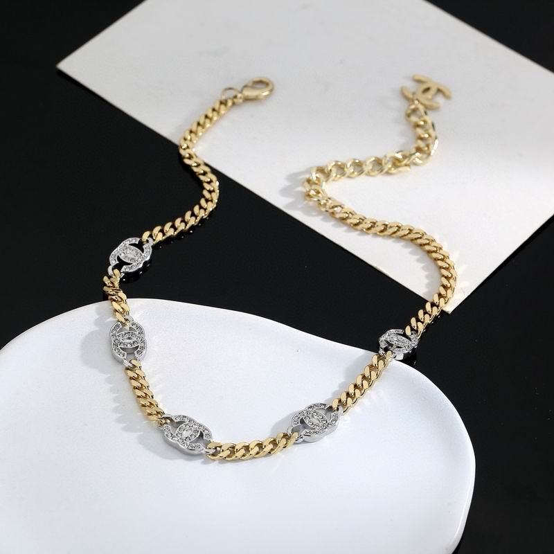 Chanel Necklace 09yxs40