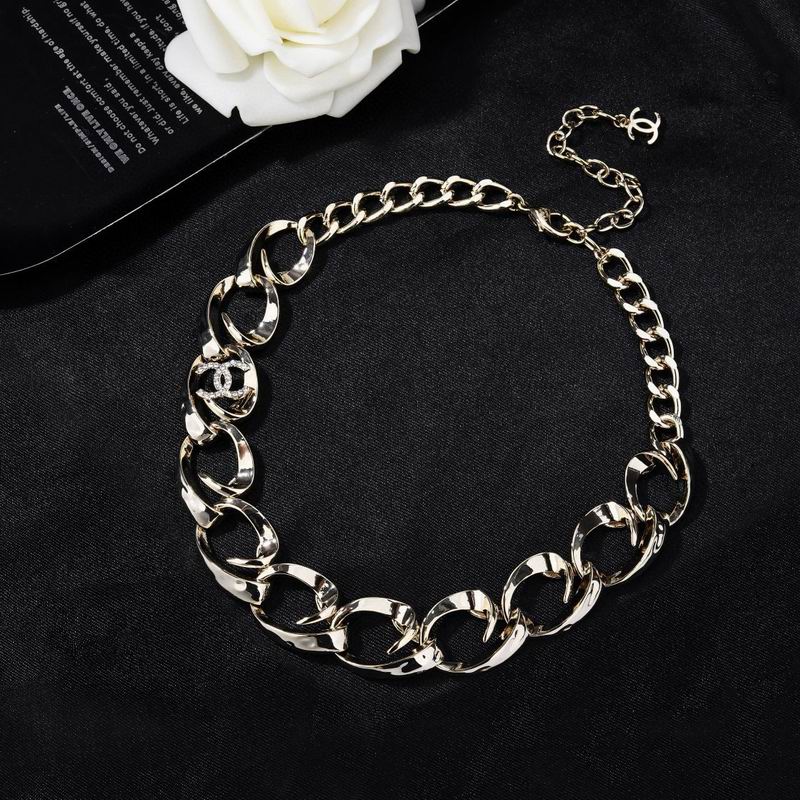 Chanel Necklace 09yxs122