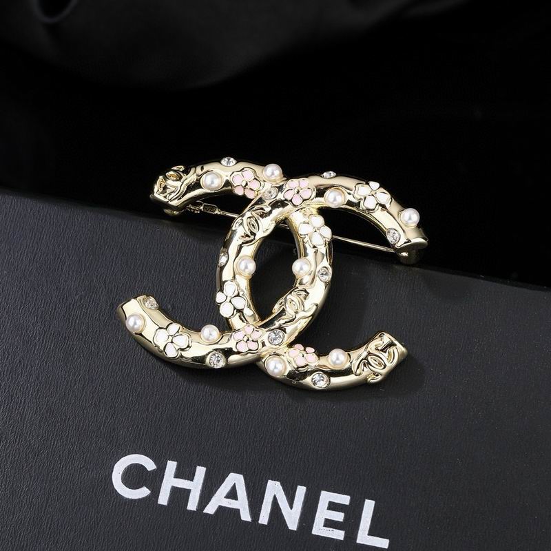 Chanel Brooch 09yxs29